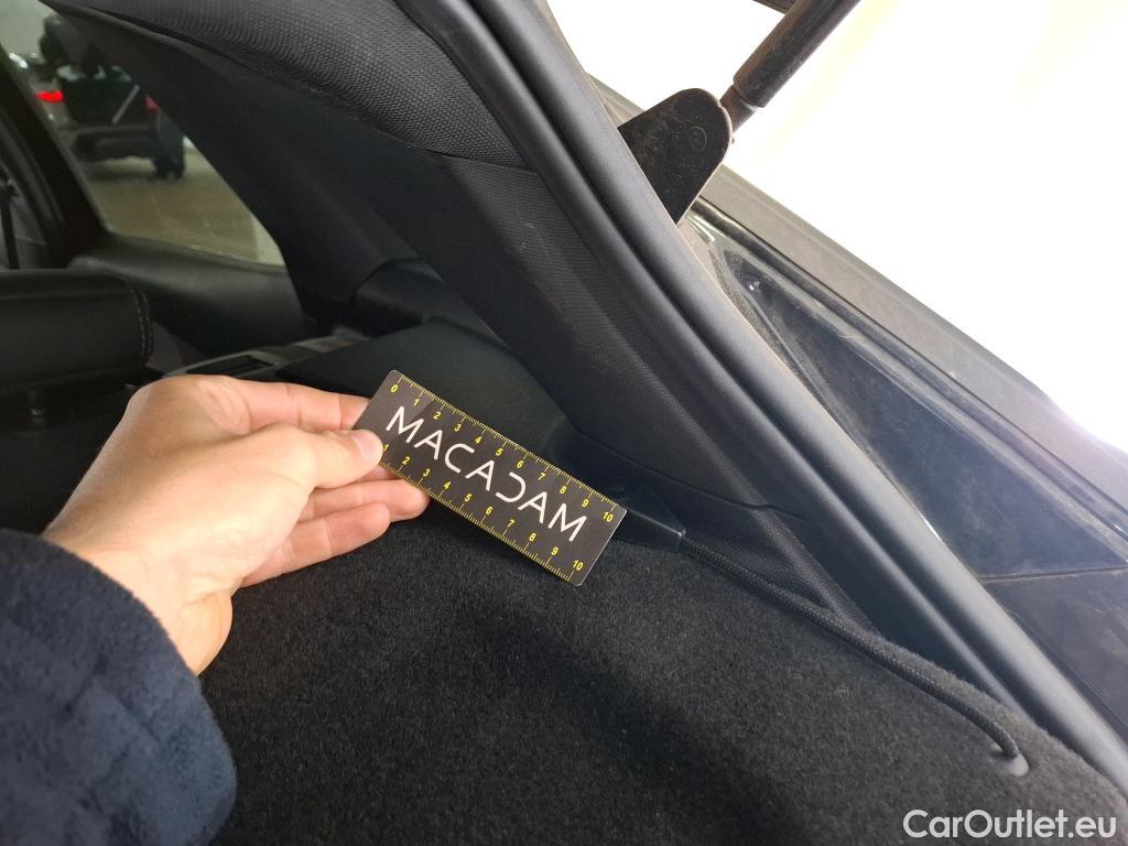  Peugeot  3008 PEUGEOT  / 2016 / 5P / SUV Puretech 180 S&S EAT8 GT LINE #47