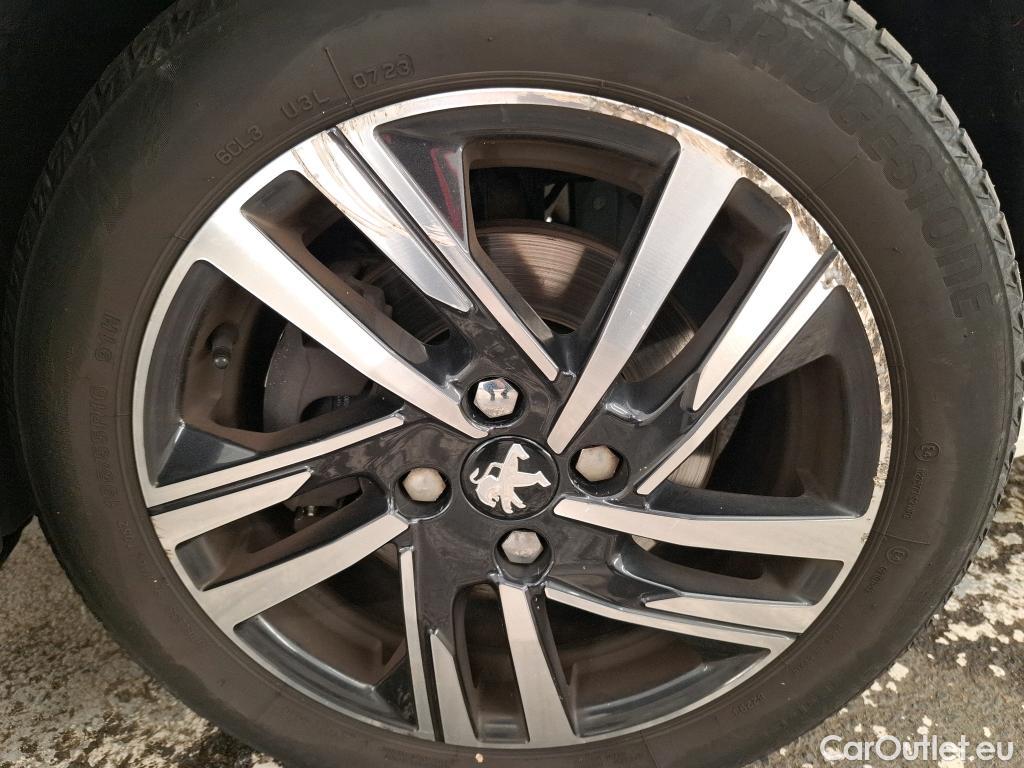  Peugeot  208  Allure Business 1.2 PureTech 100CV BVA8 E6d #2