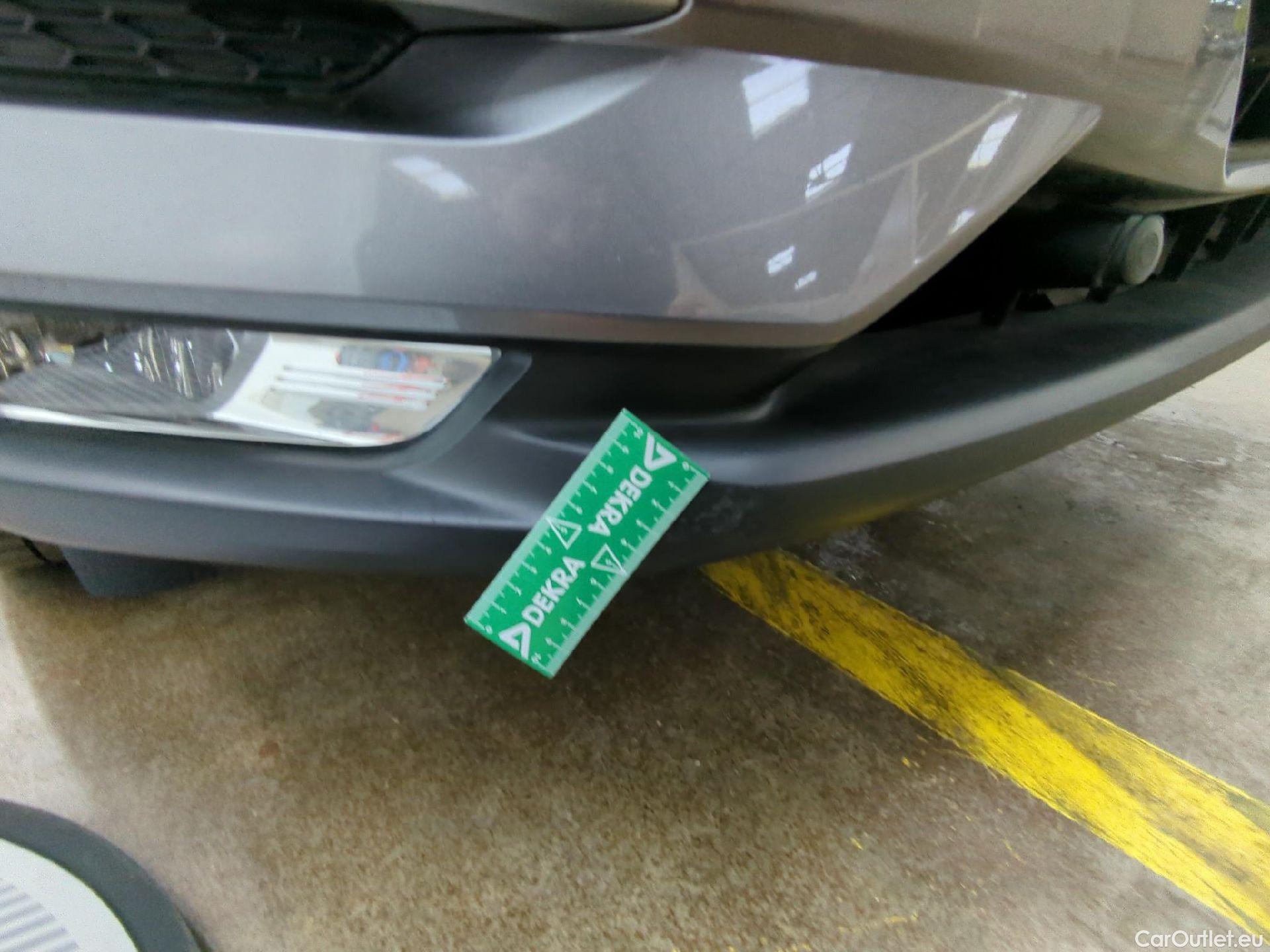  Nissan  Qashqai NISSAN  / 2017 / 5P / Crossover 1.3 DIG-T 160 DCT Tekna #16