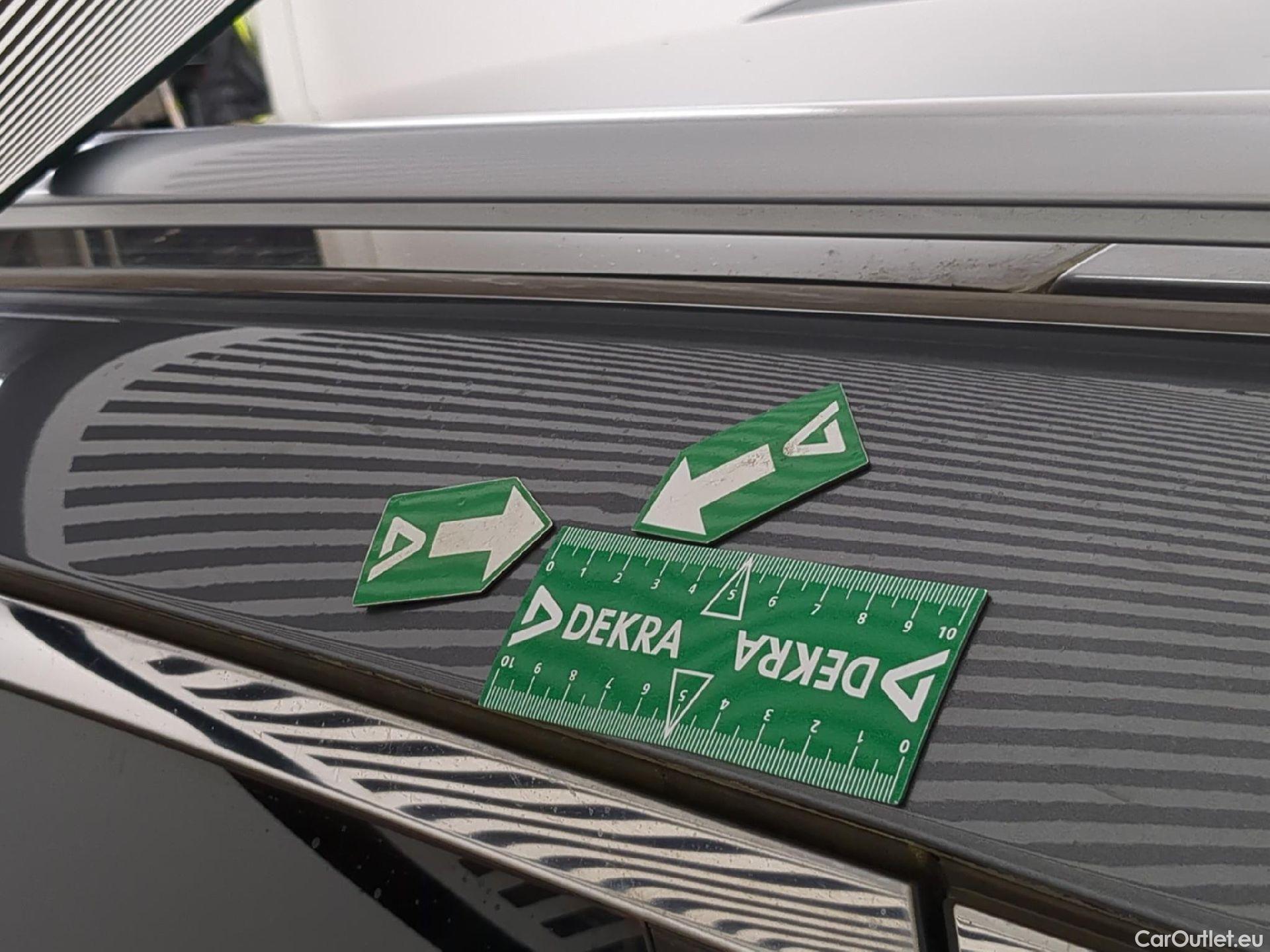  Nissan  Qashqai NISSAN  / 2017 / 5P / Crossover 1.3 DIG-T 160 DCT Tekna #19