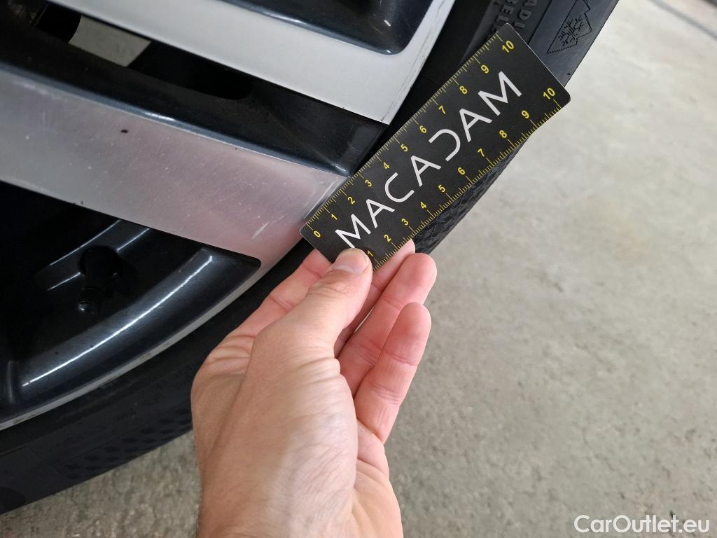  Peugeot  3008 PEUGEOT  / 2016 / 5P / SUV Puretech 180 S&S EAT8 GT LINE #73