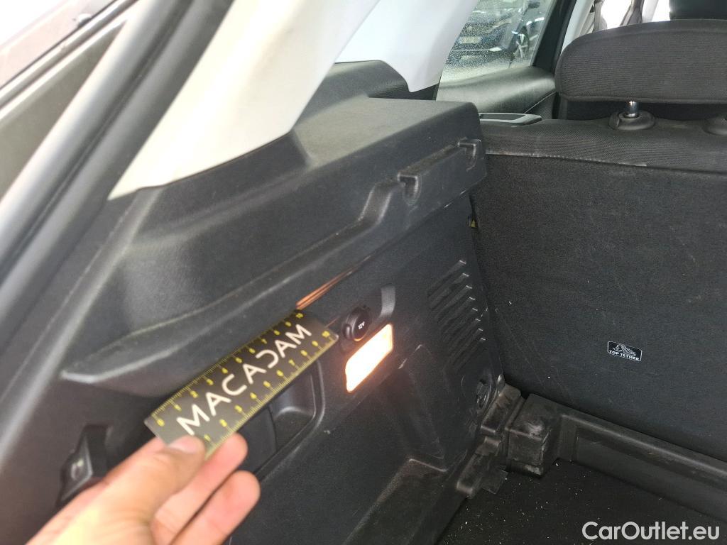  Peugeot  3008  Active Business 1.5 HDi 130CV BVA8 E6d #1