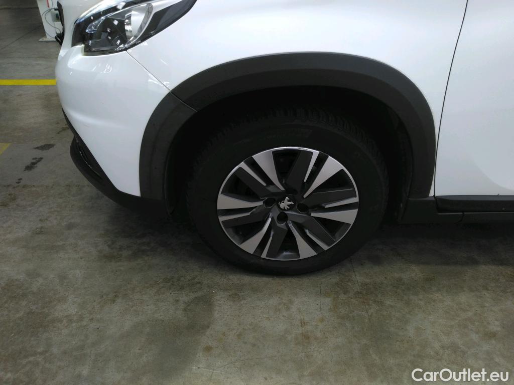  Peugeot  2008  Allure Business 1.2 PureTech 130CV BVM6 E6dT #12