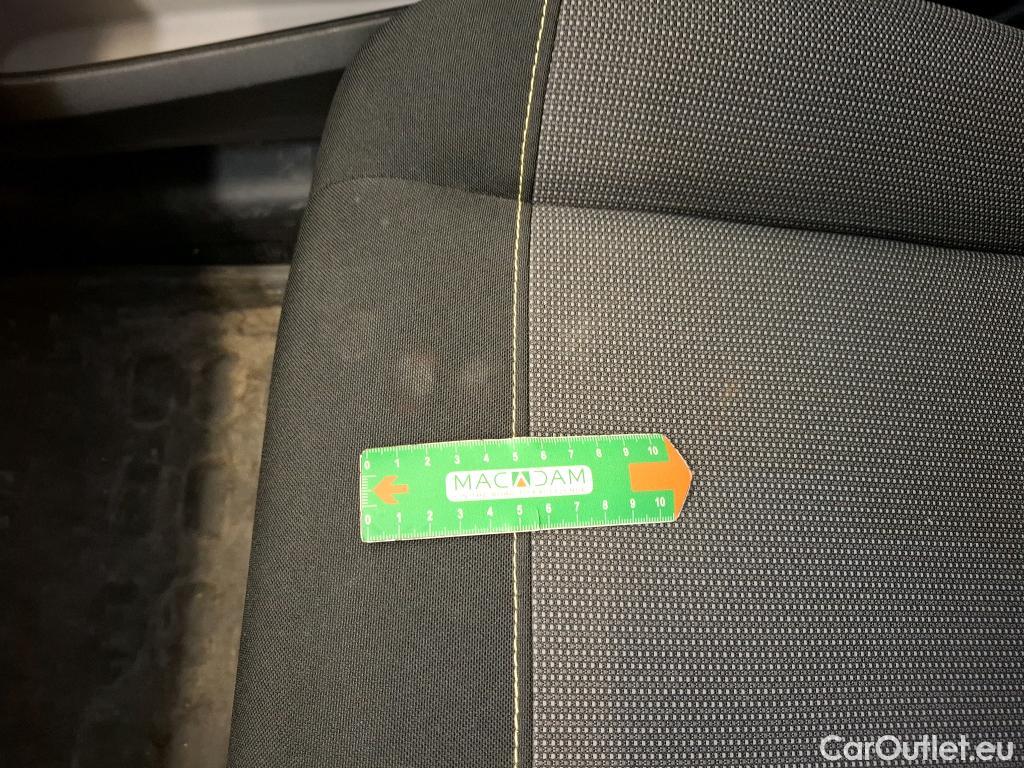  Citroen  C3  Société Feel Nav 1.2 PureTech 80CV BVM5 E6d #4