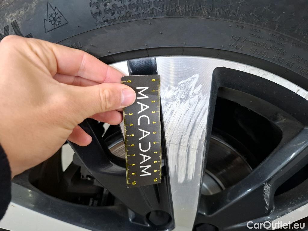  Peugeot  3008 PEUGEOT  / 2016 / 5P / SUV Puretech 180 S&S EAT8 GT LINE #44