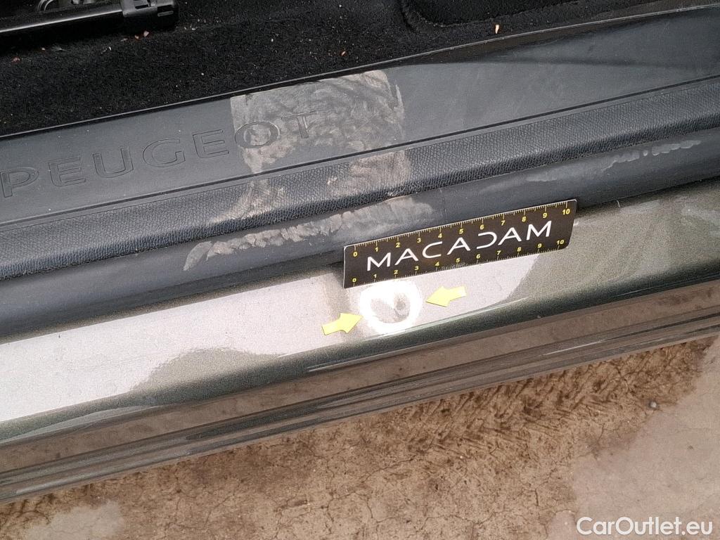  Peugeot  3008  Active Business 1.5 HDi 130CV BVA8 E6d #20