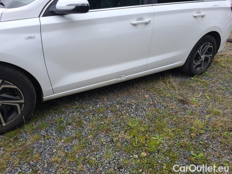  Hyundai  i30  (PD)(01.2017  ->)  kom.1.5T-GDI Smart 5d #15