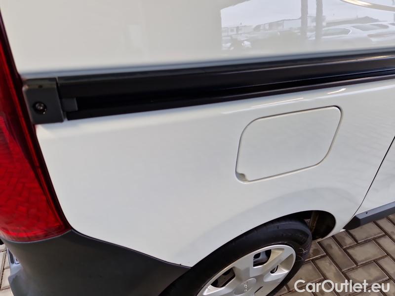  Dacia  Dokker  (2012)  Van 1.5dCi 70 Ambiance+ #18