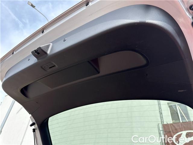  Hyundai  i30  kom.1.0TGDI Family Smart #15