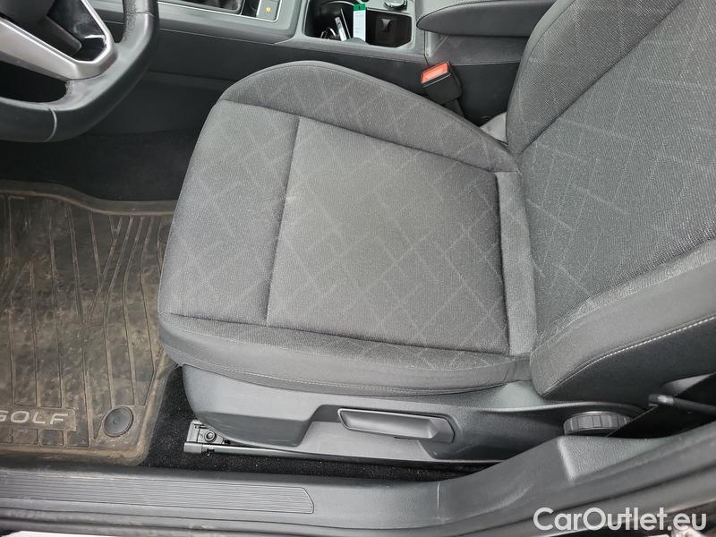  Volkswagen  Golf  VIII Variant (CG5) 2020 Var.2.0TDI 85 Life 5d #17