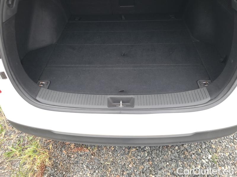  Hyundai  i30  (PD)(01.2017  ->)  kom.1.5T-GDI Smart 5d #23