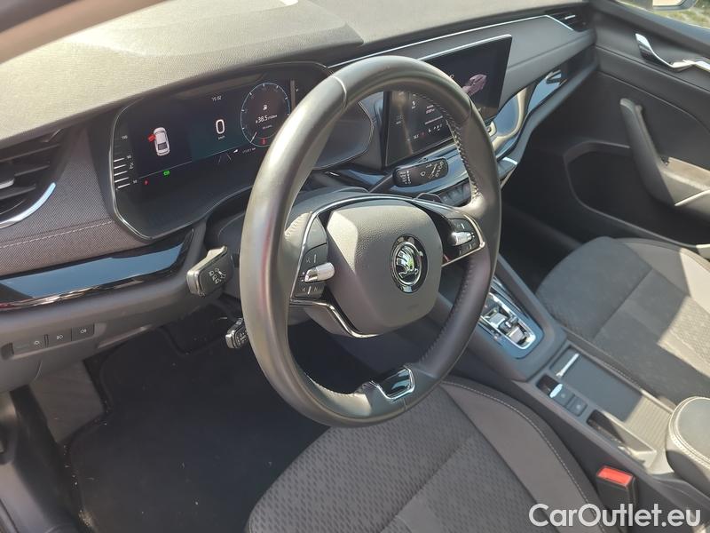  Skoda  Octavia  Lim. (NX3)(2020) Oct.2.0TDI 110 Style 4WD AT #10