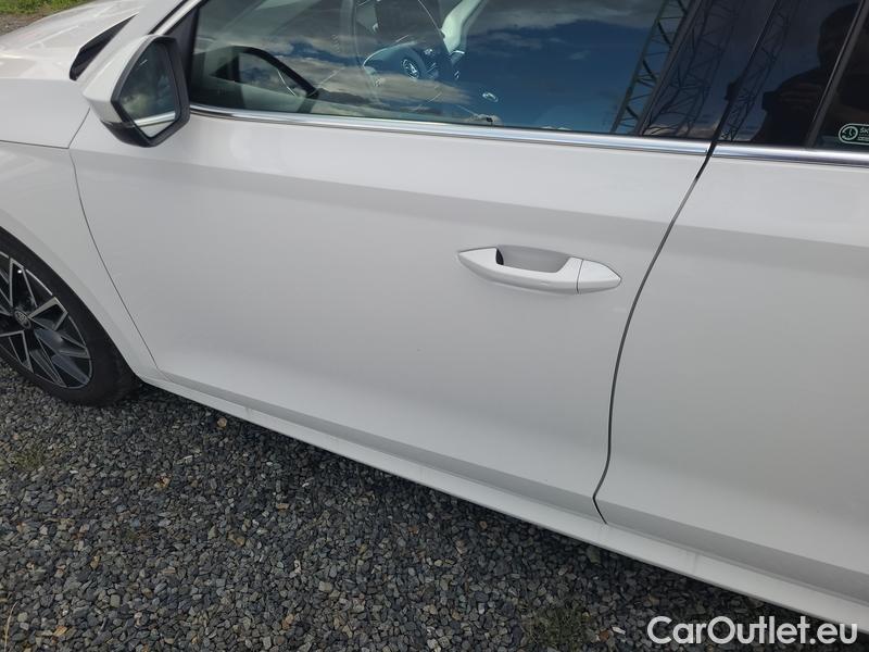  Skoda  Octavia  Combi (NX3)(2020) Oct.Combi 1.5TSI 110 Style #12