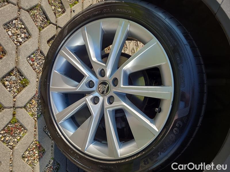  Skoda  Octavia  Combi (NX3)(2020) Oct.C. 2.0TDI 147 Scout 4x4 AT #11