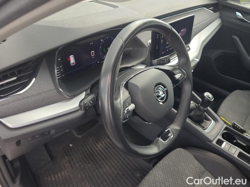  Skoda  Octavia  Combi (NX3)(2020) Oct.Combi 1.5TSI 110 Style #15