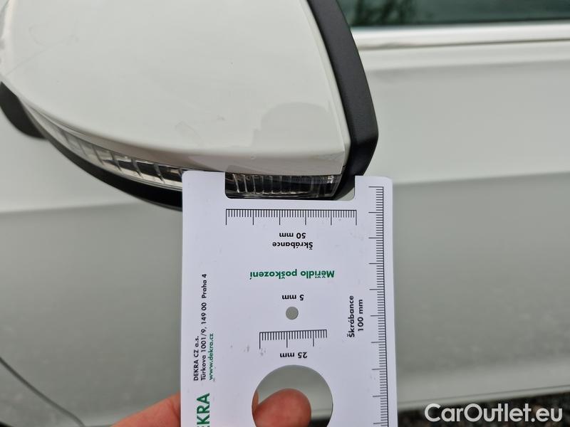  Volkswagen  Golf  VIII Variant (CG5) 2020 Var.1.5 TSI 110 Style 5d #5