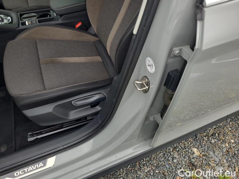  Skoda  Octavia  Combi (NX3)(2020) Oct.C. 2.0TDI 147 Scout 4x4 AT #18