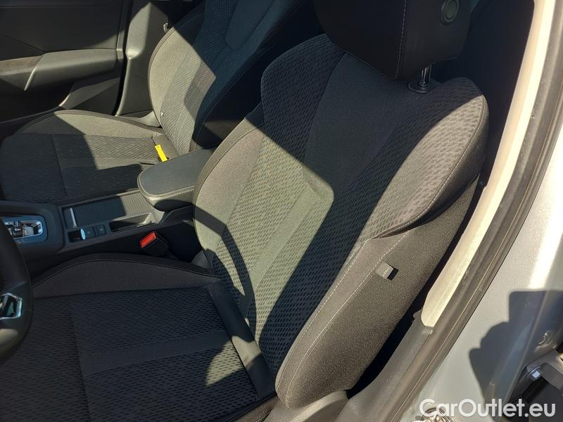  Skoda  Octavia  Lim. (NX3)(2020) Oct.2.0TDI 110 Style 4WD AT #9