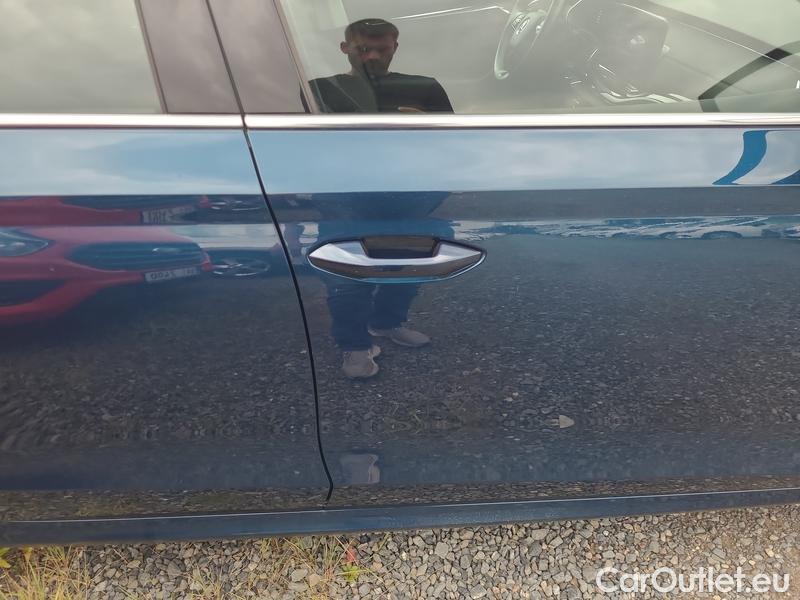  Skoda  Octavia  Lim. (NX3)(2020)  1.0TSI 81 Style #29