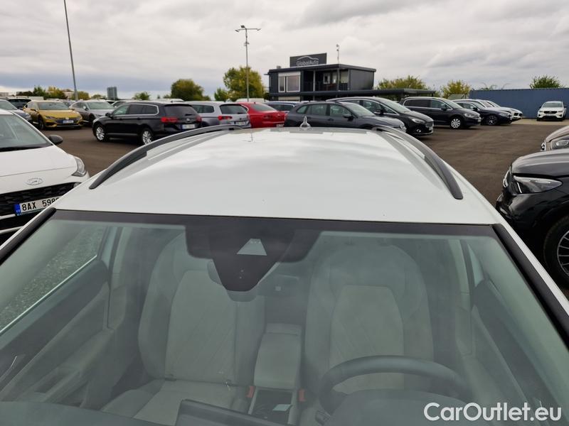  Volkswagen  Golf  VIII Variant (CG5) 2020 Var.1.5 TSI 110 Style 5d #2