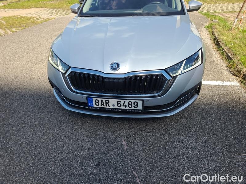  Skoda  Octavia  Lim. (NX3)(2020) Oct.2.0TDI 110 Style 4WD AT #4