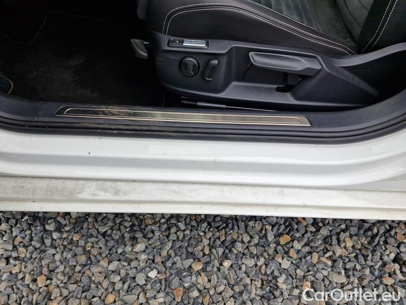  Volkswagen  Passat  Variant (CB5) (2019) Pas.Var.2.0TDI 140 Eleg. 4M AT #11