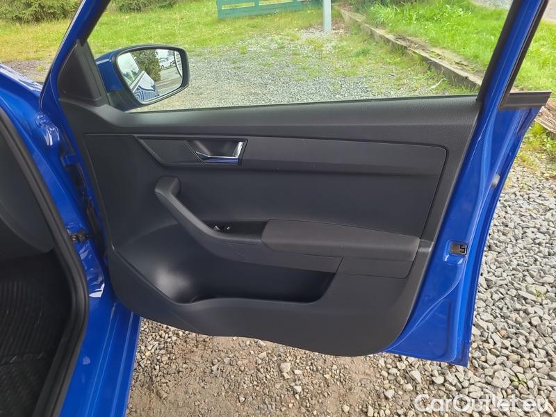  Skoda  Fabia  Combi (2015)  Com.1.0TSI 70 Ambition #26