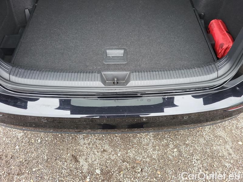  Volkswagen  Golf  VIII Variant (CG5) 2020 Var.2.0TDI 85 Life 5d #9