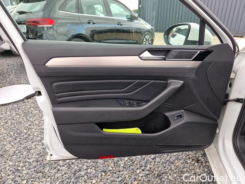  Volkswagen  Passat  Variant (CB5) (2019) Pas.Var.2.0TDI 140 Eleg. 4M AT #19