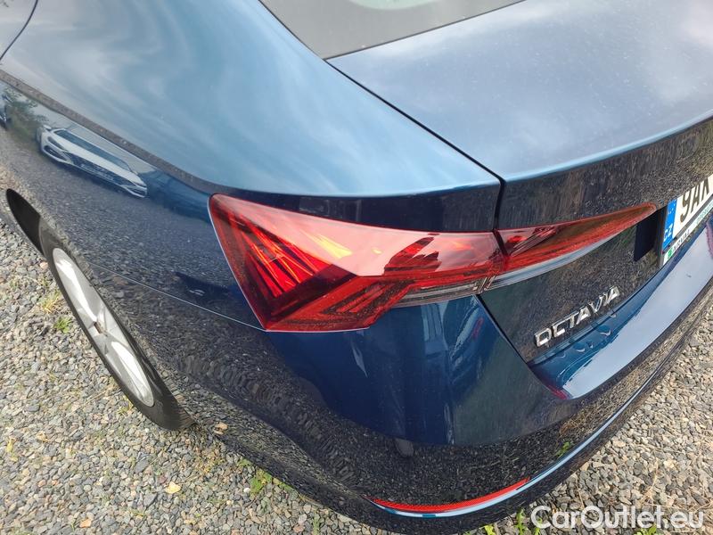  Skoda  Octavia  Lim. (NX3)(2020)  1.0TSI 81 Style #17