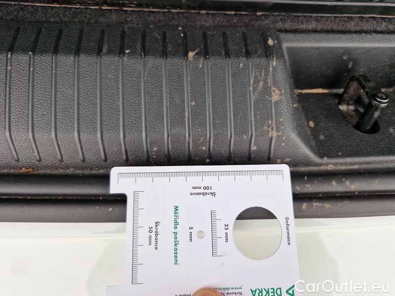  Volkswagen  Golf  VIII Variant (CG5) 2020 Var.1.5 TSI 110 Style 5d #17