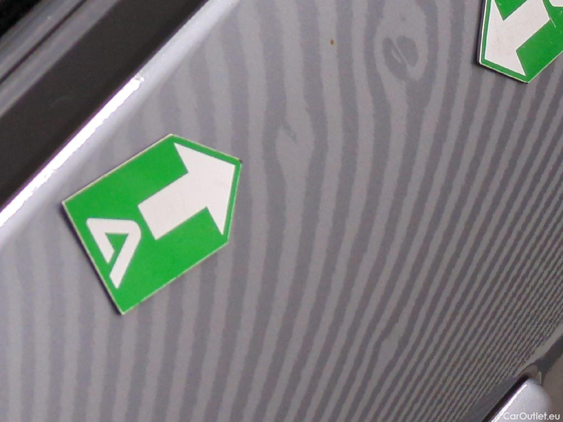  Citroen  C4  Berline Feel Pack 1.5 BlueHDI 130CV BVA8 E6d #55