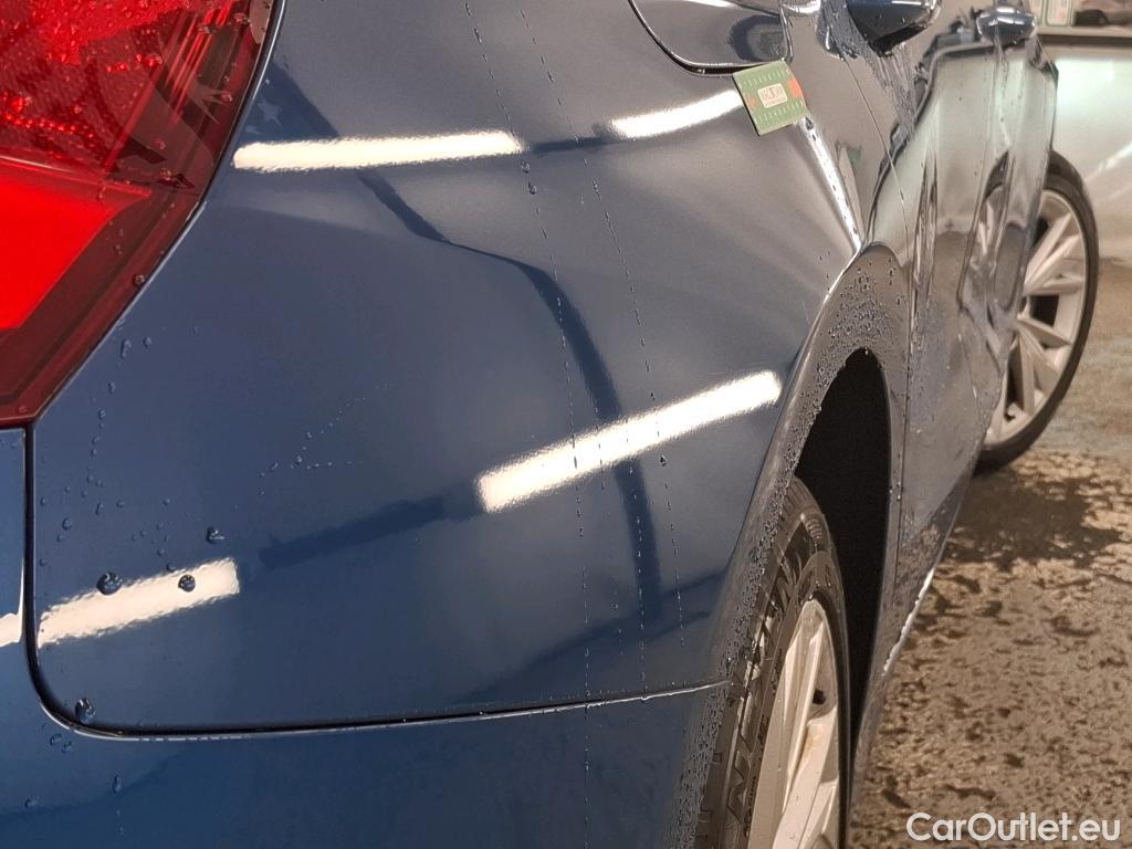  Audi  A3  Berline 35 TDI Design Luxe 2.0 TDI 150CV BVA7 E6d #2