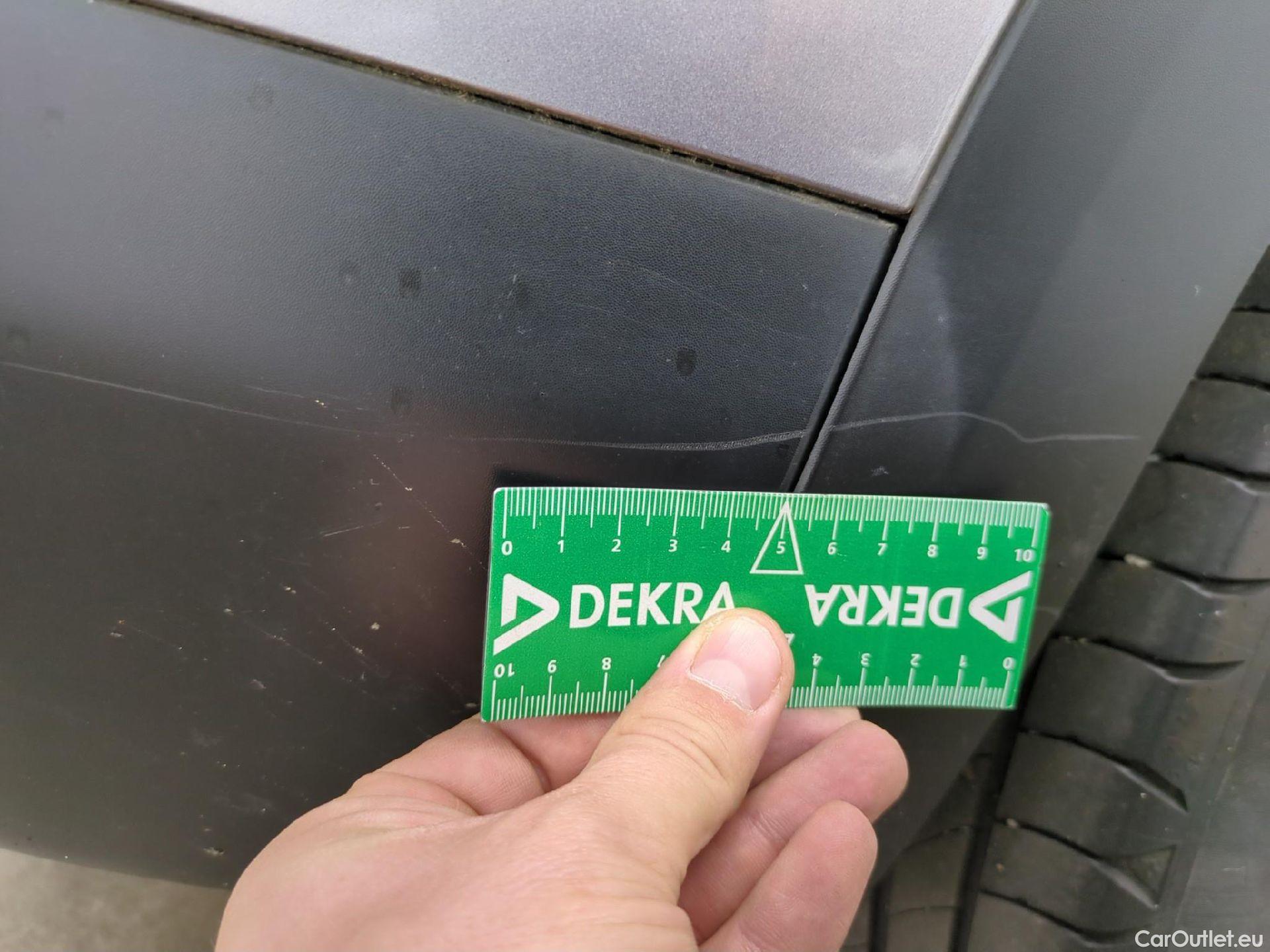  Citroen  C4  Berline Feel Pack 1.5 BlueHDI 130CV BVA8 E6d #79