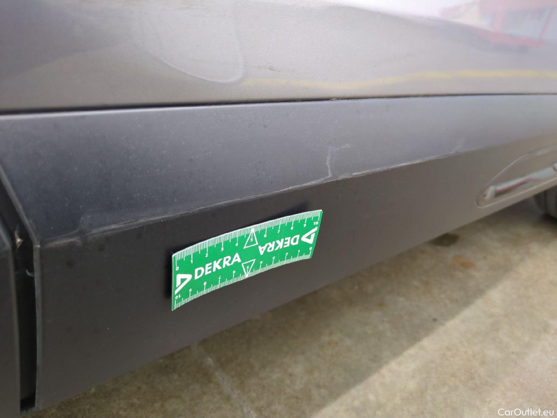  Citroen  C4  Berline Feel Pack 1.5 BlueHDI 130CV BVA8 E6d #82