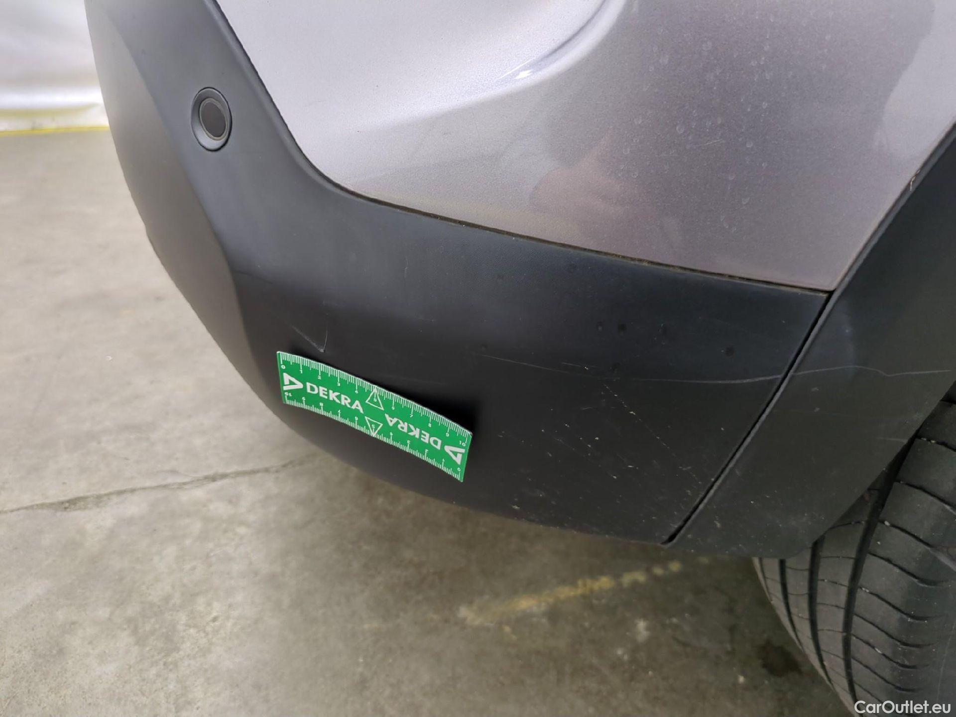  Citroen  C4  Berline Feel Pack 1.5 BlueHDI 130CV BVA8 E6d #78