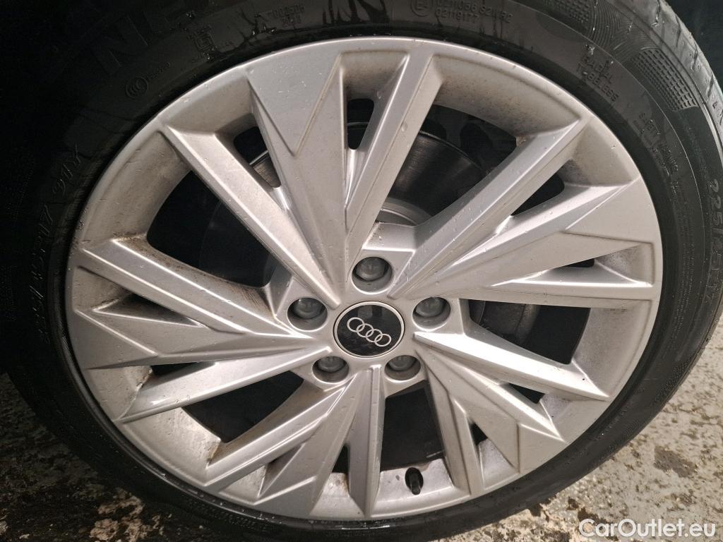  Audi  A3  Berline 35 TDI Design Luxe 2.0 TDI 150CV BVA7 E6d #8