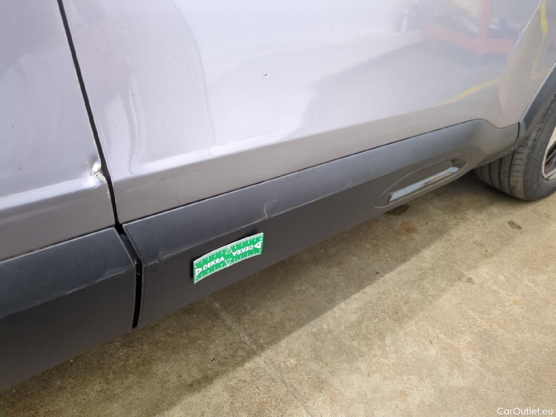  Citroen  C4  Berline Feel Pack 1.5 BlueHDI 130CV BVA8 E6d #81