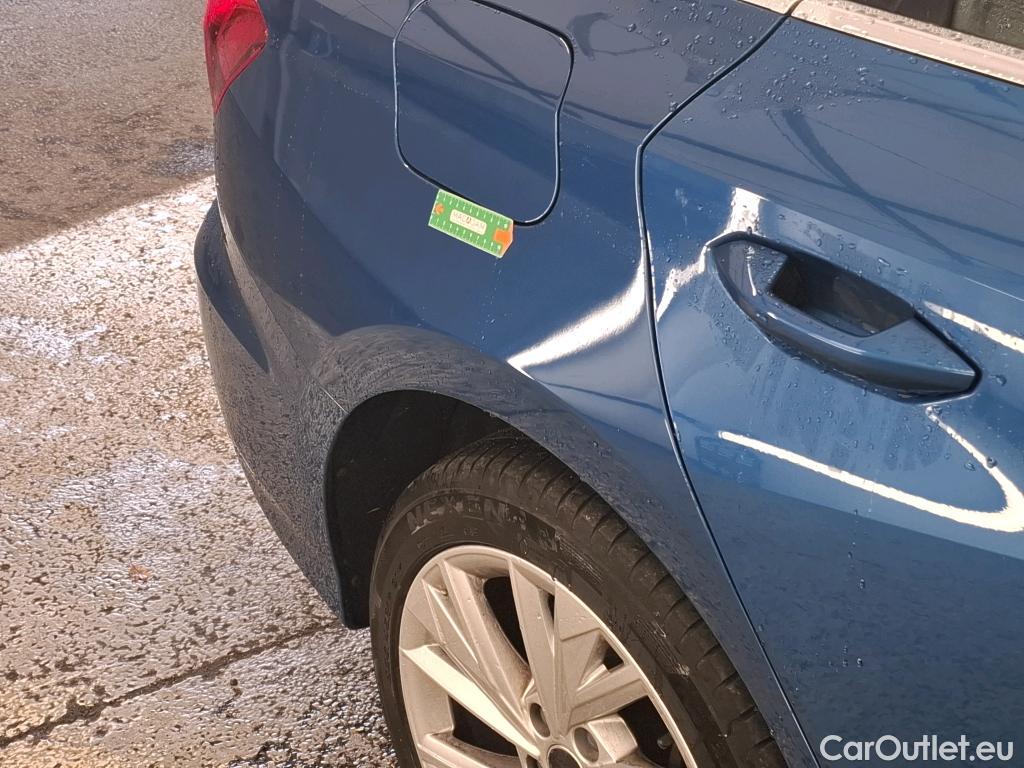  Audi  A3  Berline 35 TDI Design Luxe 2.0 TDI 150CV BVA7 E6d #4