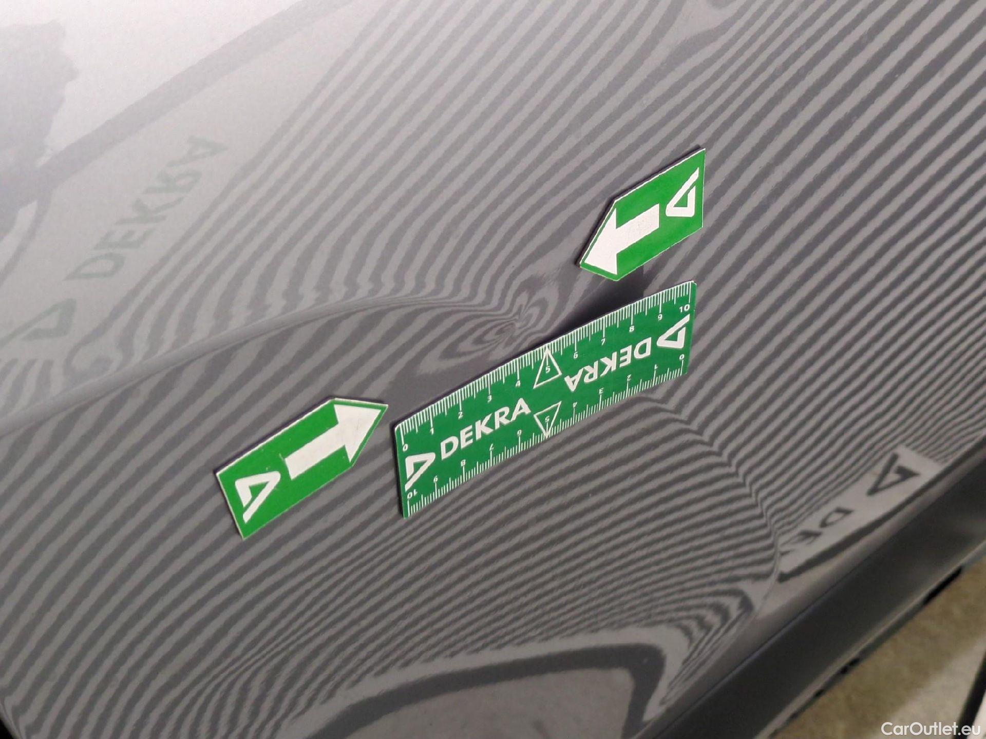  Citroen  C4  Berline Feel Pack 1.5 BlueHDI 130CV BVA8 E6d #54