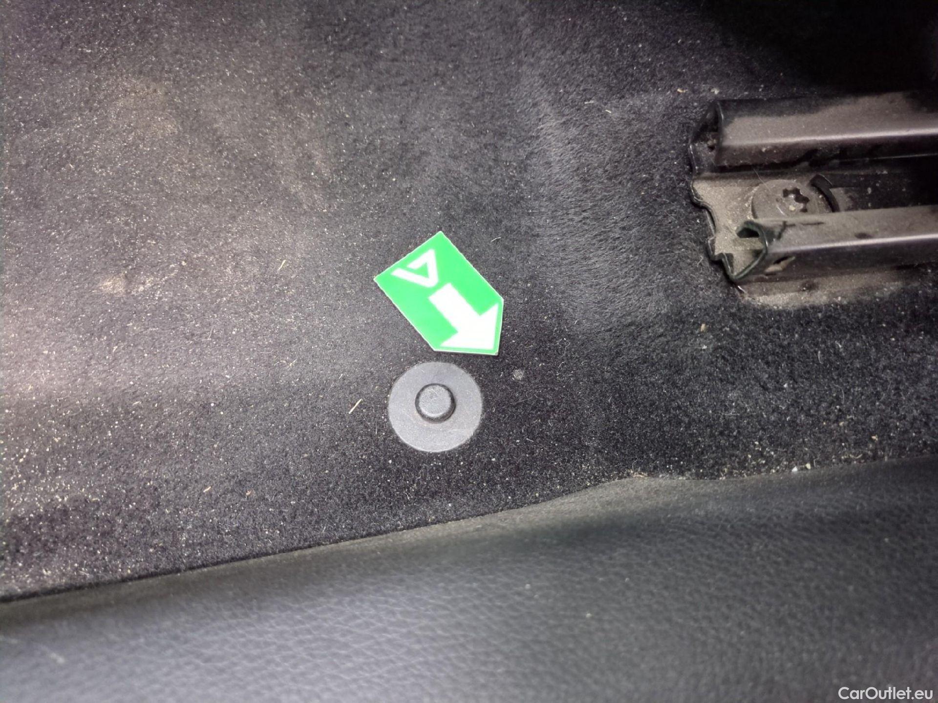  Nissan  Qashqai NISSAN  / 2017 / 5P / Crossover 1.5 DCI 115 DCT Business Edition #6