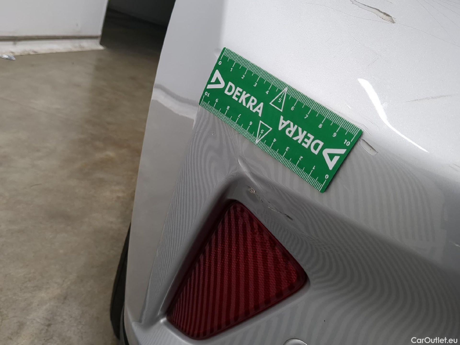  Ford  Focus  Berline Titanium 1.0 EcoBoost 125CV BVM6 E6dT #27