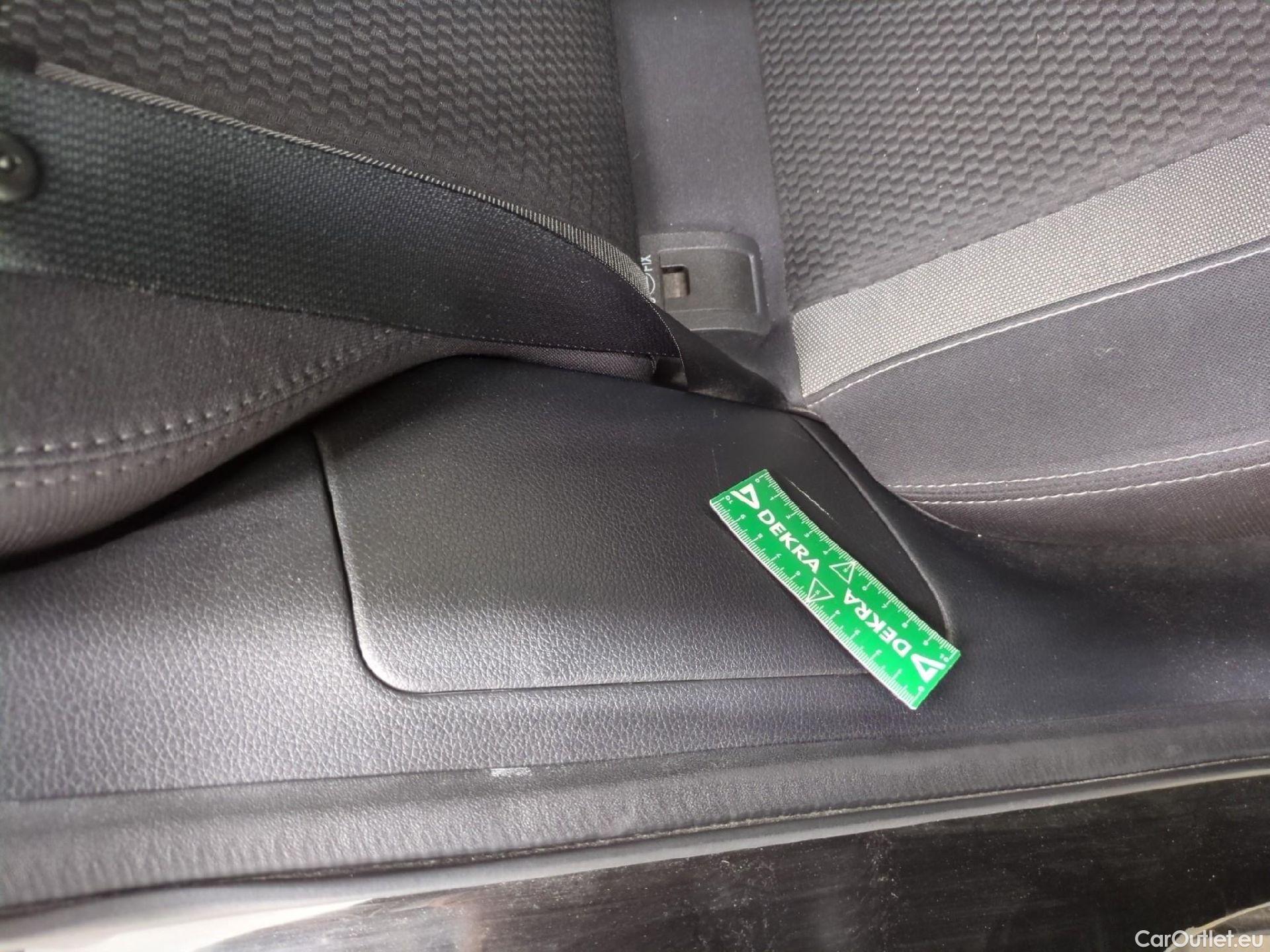  Nissan  Qashqai NISSAN  / 2017 / 5P / Crossover 1.5 DCI 115 DCT Business Edition #32