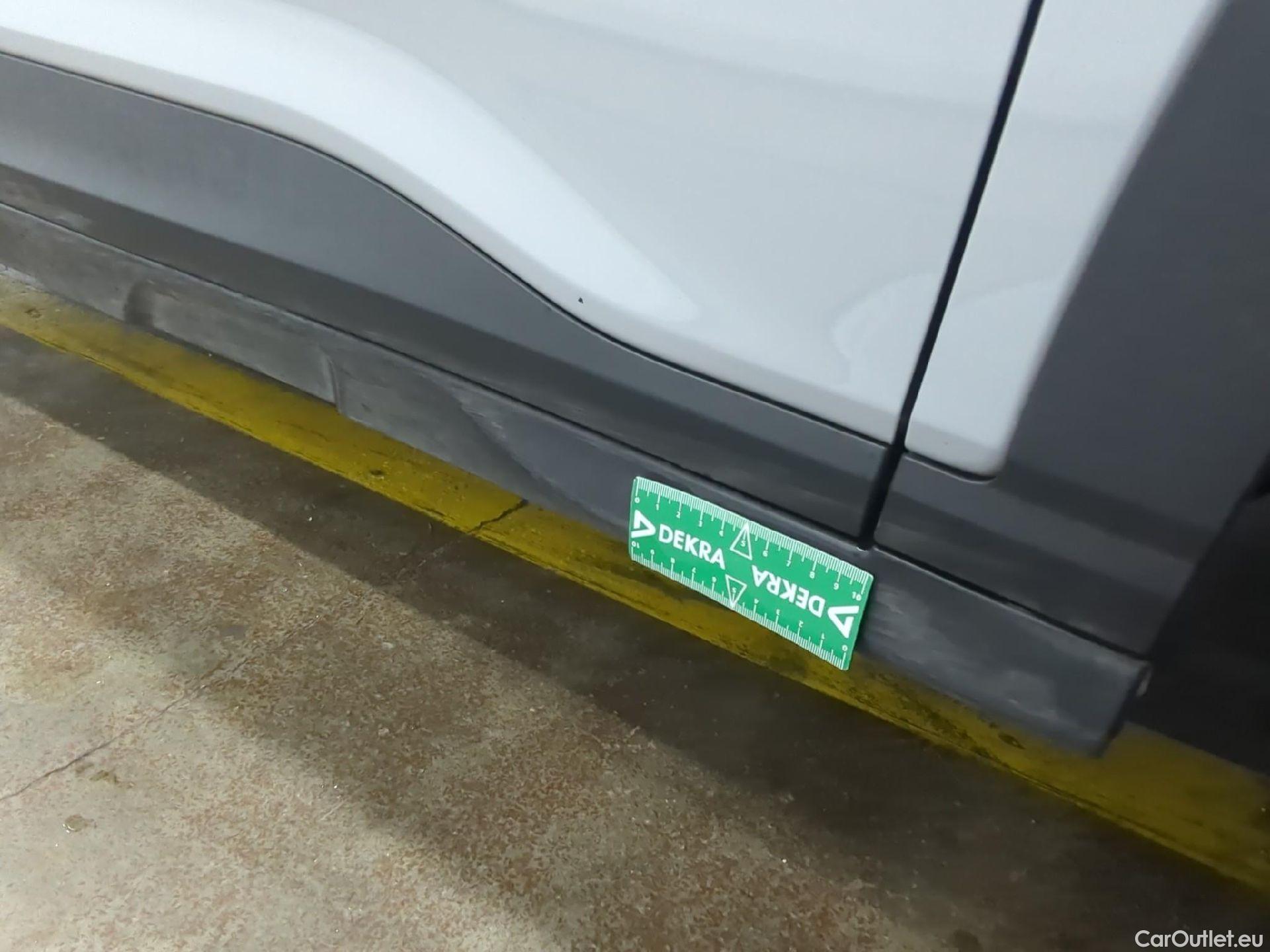  Hyundai  Konna HYUNDAI Kona / 2020 / 5P / SUV 1.0 T-GDI 120 HYBRID 48V BUSINESS #18