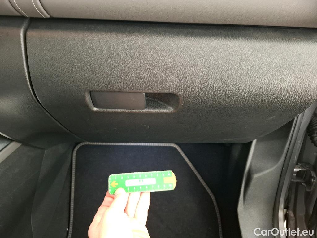  Citroen  C5 CITROEN  Aircross / 2018 / 5P / SUV PureTech 130 S&S BVM6 Business #25