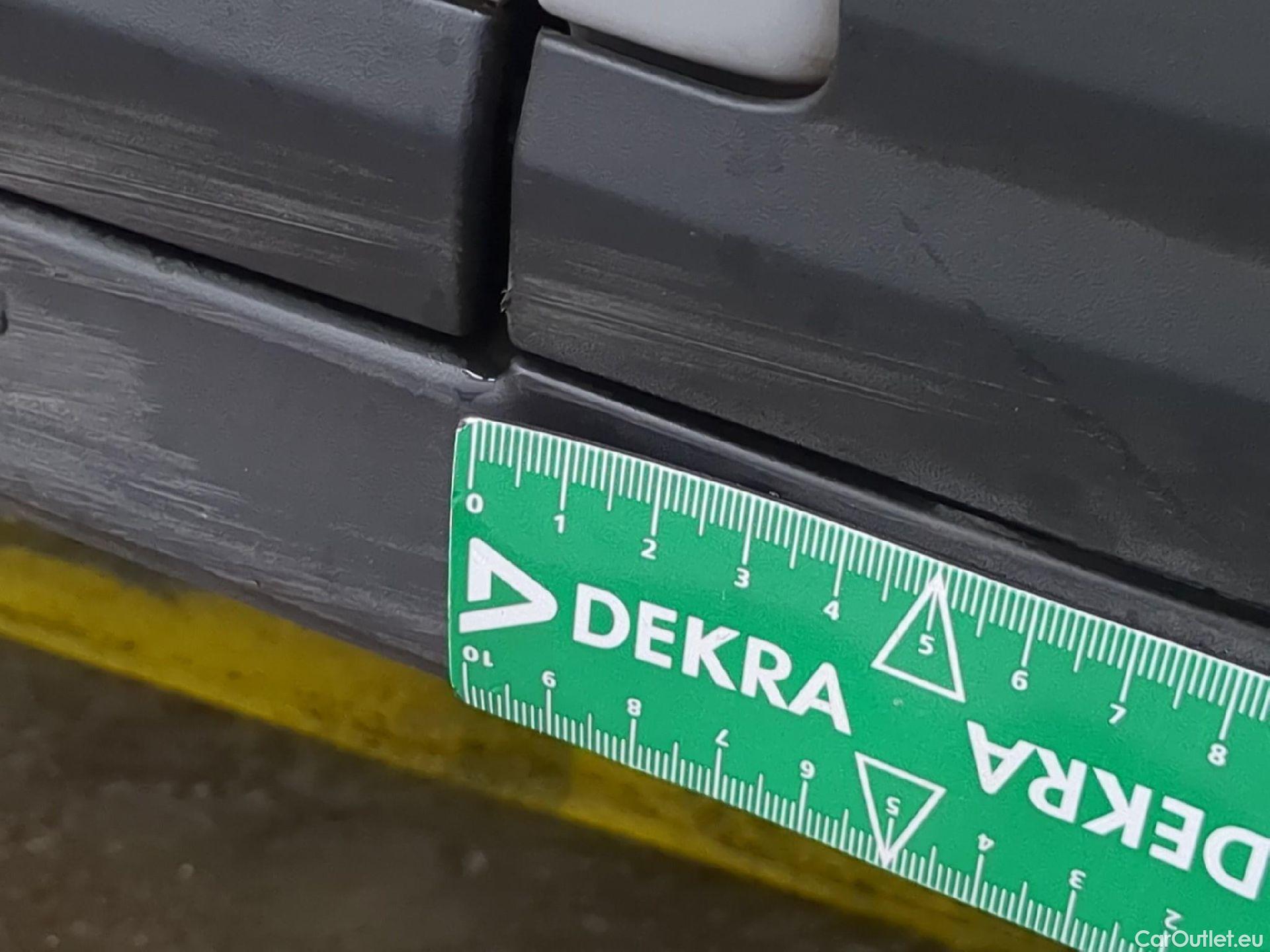  Hyundai  Konna HYUNDAI Kona / 2020 / 5P / SUV 1.0 T-GDI 120 HYBRID 48V BUSINESS #20