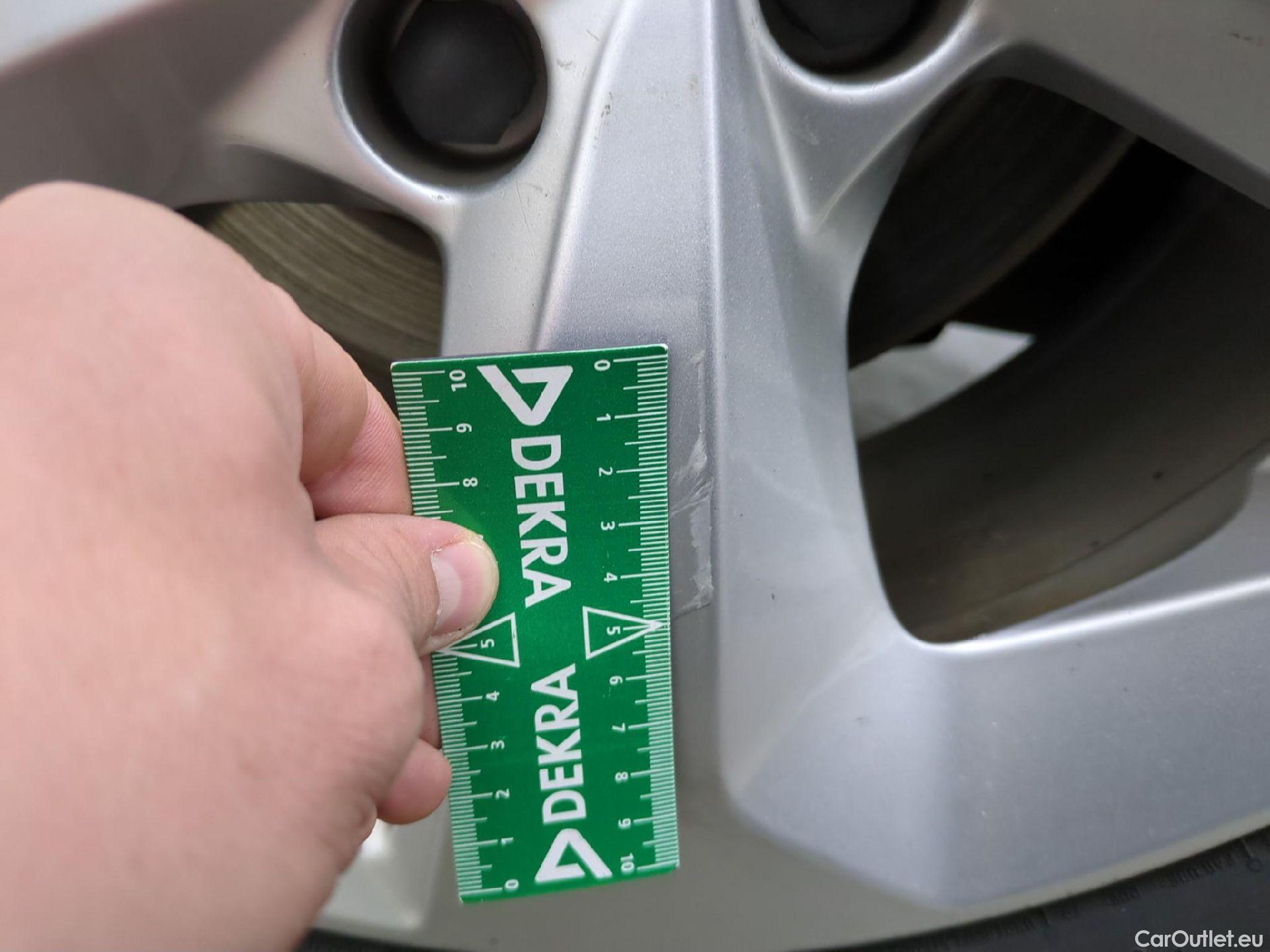  Nissan  Qashqai NISSAN  / 2017 / 5P / Crossover 1.5 DCI 115 DCT Business Edition #25