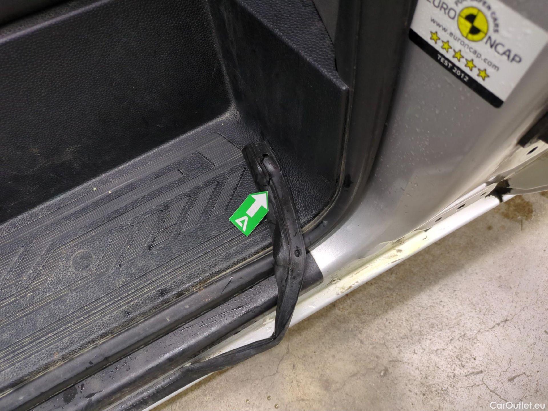  Ford  Transit  Custom/Tourneo Custom Combi 320 L1 Trend 2.0 130CV BVM6 #1