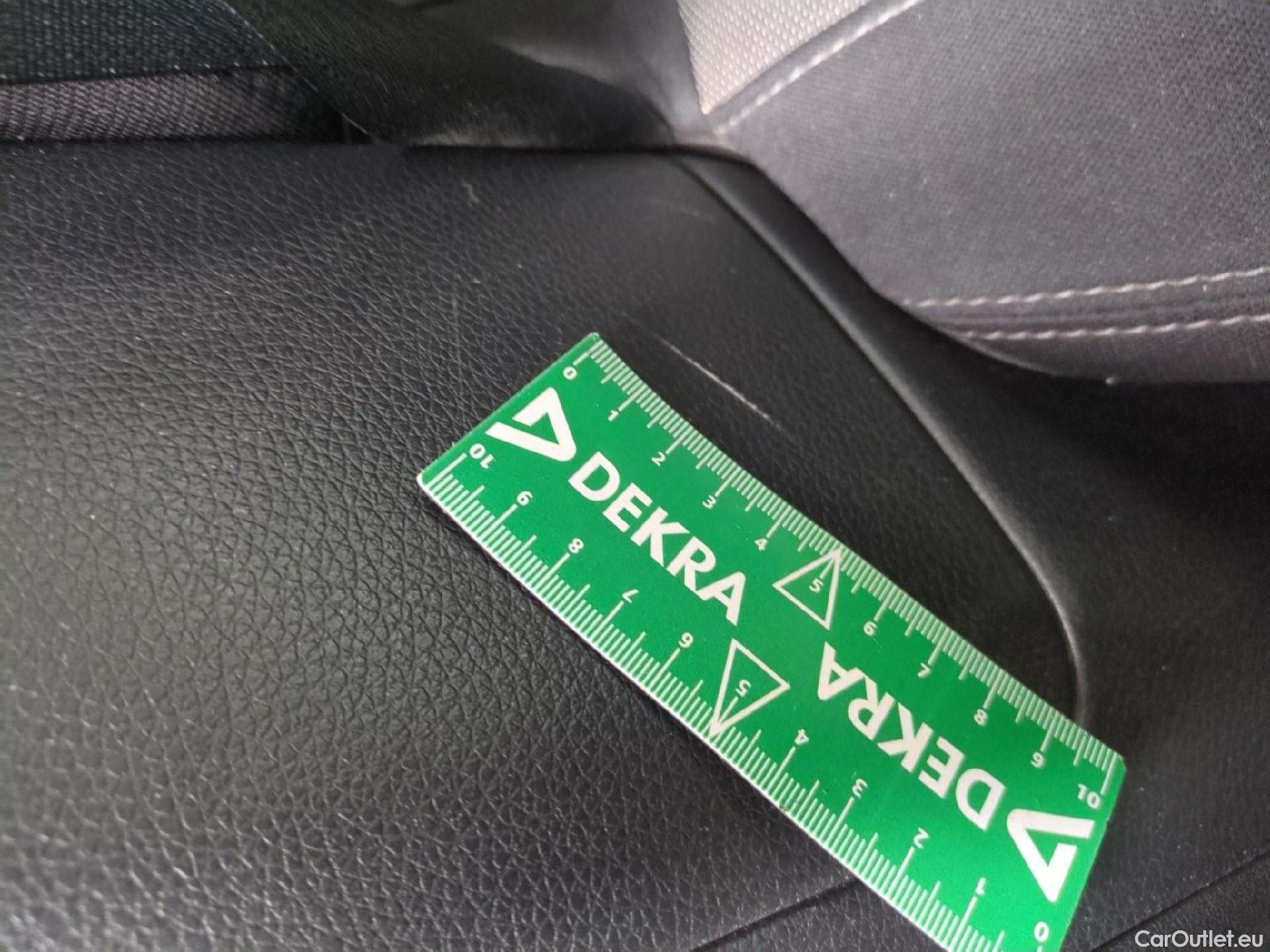  Nissan  Qashqai NISSAN  / 2017 / 5P / Crossover 1.5 DCI 115 DCT Business Edition #33