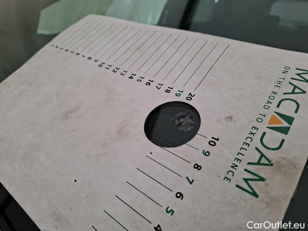  Mercedes  GLA MERCEDES-BENZ  / 2020 / 5P / SUV 2.0  200 D BUSINESS LINE DCT #26